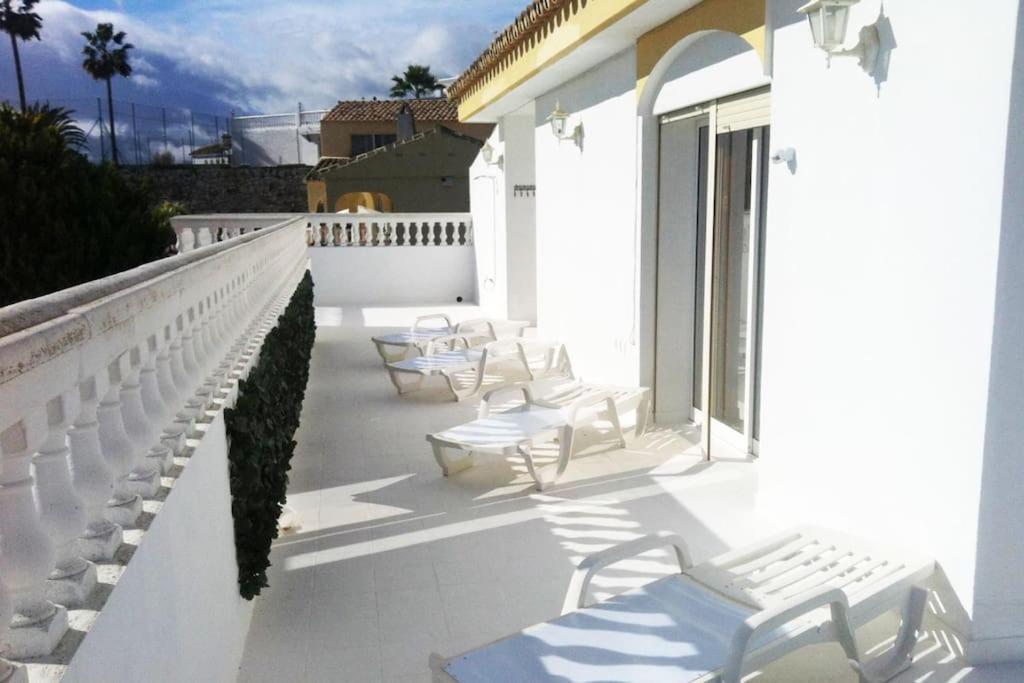 Large 7 Bedroom In Sierrrezuela Heated Pool Villaer *