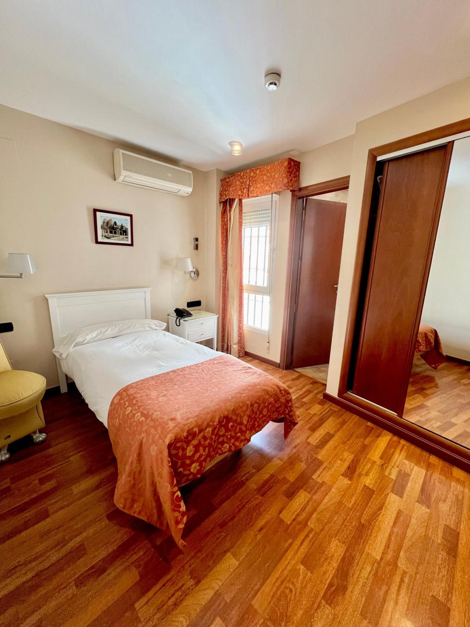 Hotell Carlos V Málaga