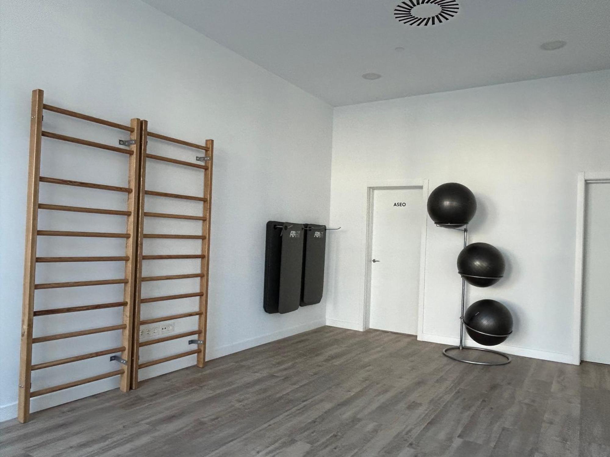Apartamento Luxury Tower Pool&free Parking 10 Min To Historical Center Málaga