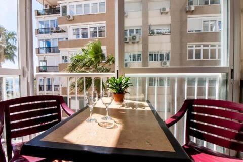 Living Malagueta With Parking Free Malaga