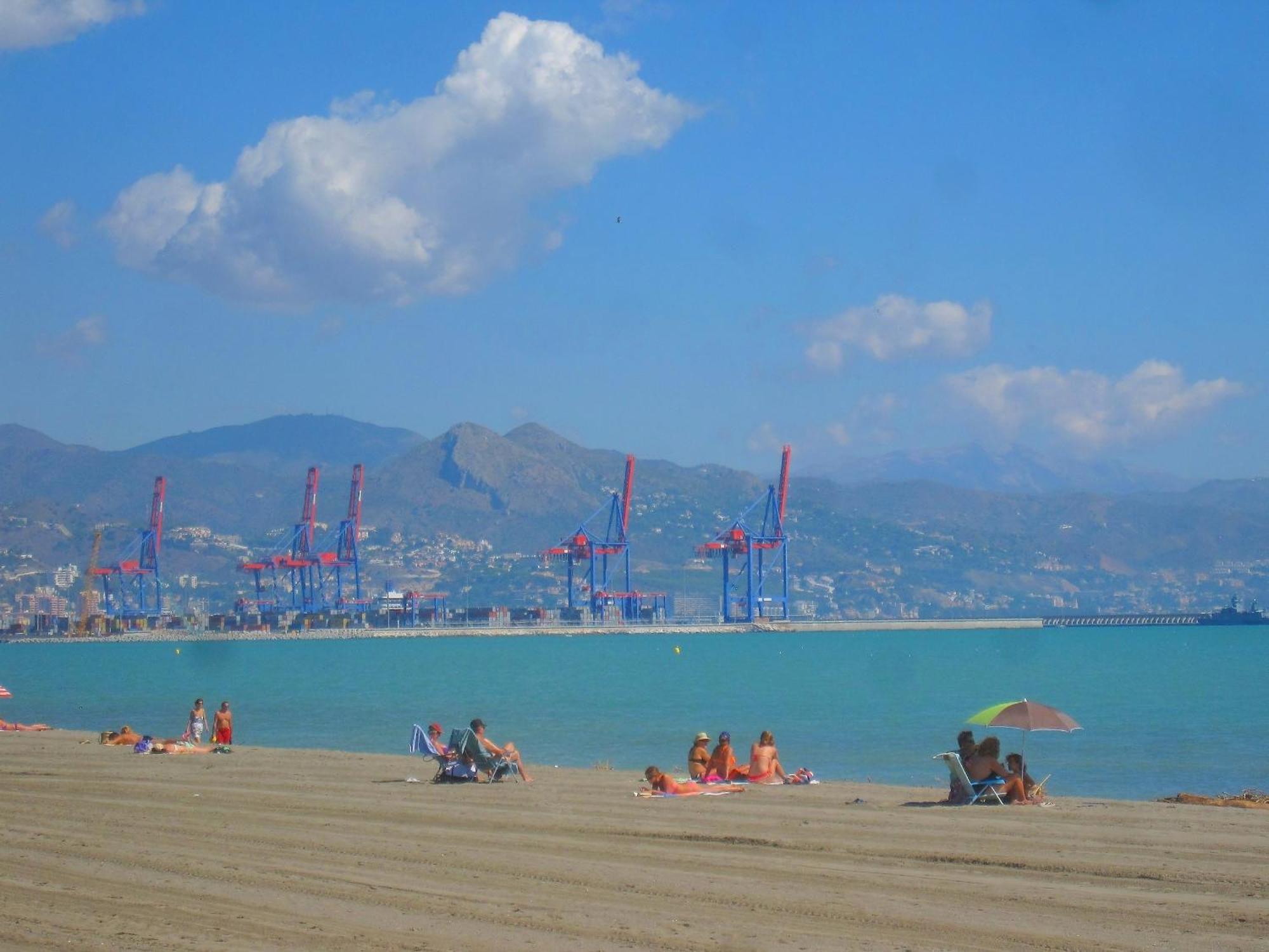 Apartment Ave Huelin 3rooms Con Parking Y Ac Malaga