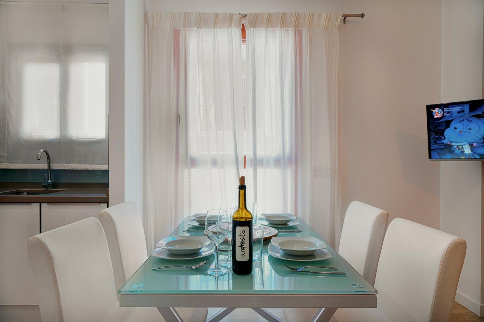 Caleta Homes - Pompidou
