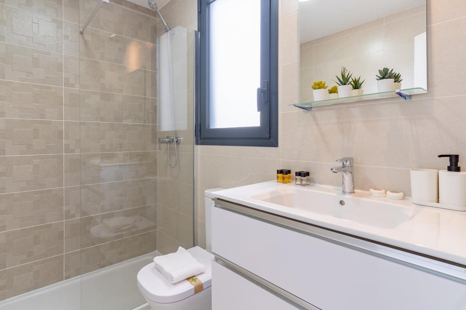 Leilighet Guestready - Sunny Seaside Escape In