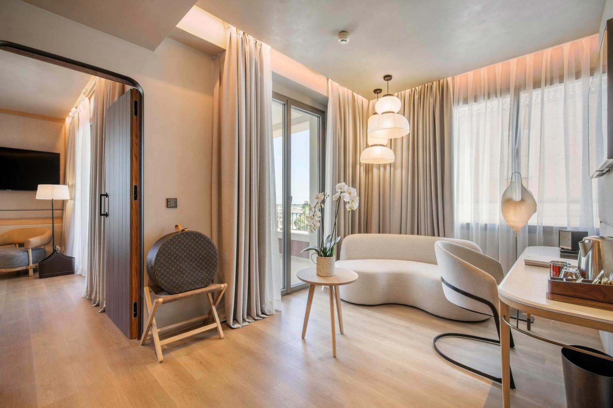 Hotel Only 5*