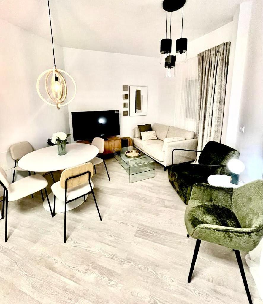 Historical Centre! Private Terrace & Gym-near Public Parking * Malaga