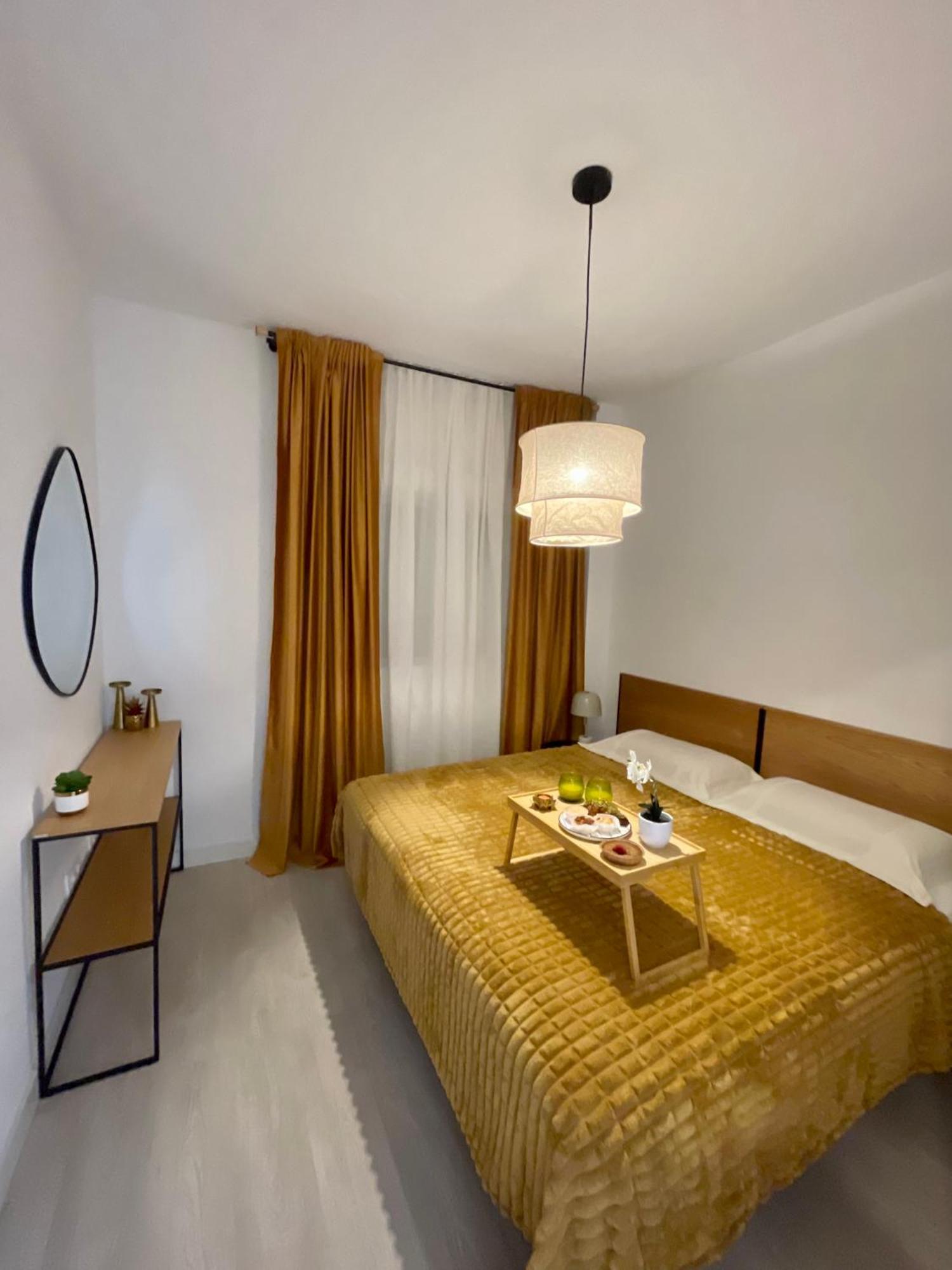 Historical Centre! Private Terrace & Gym-near Public Parking Apartment Malaga