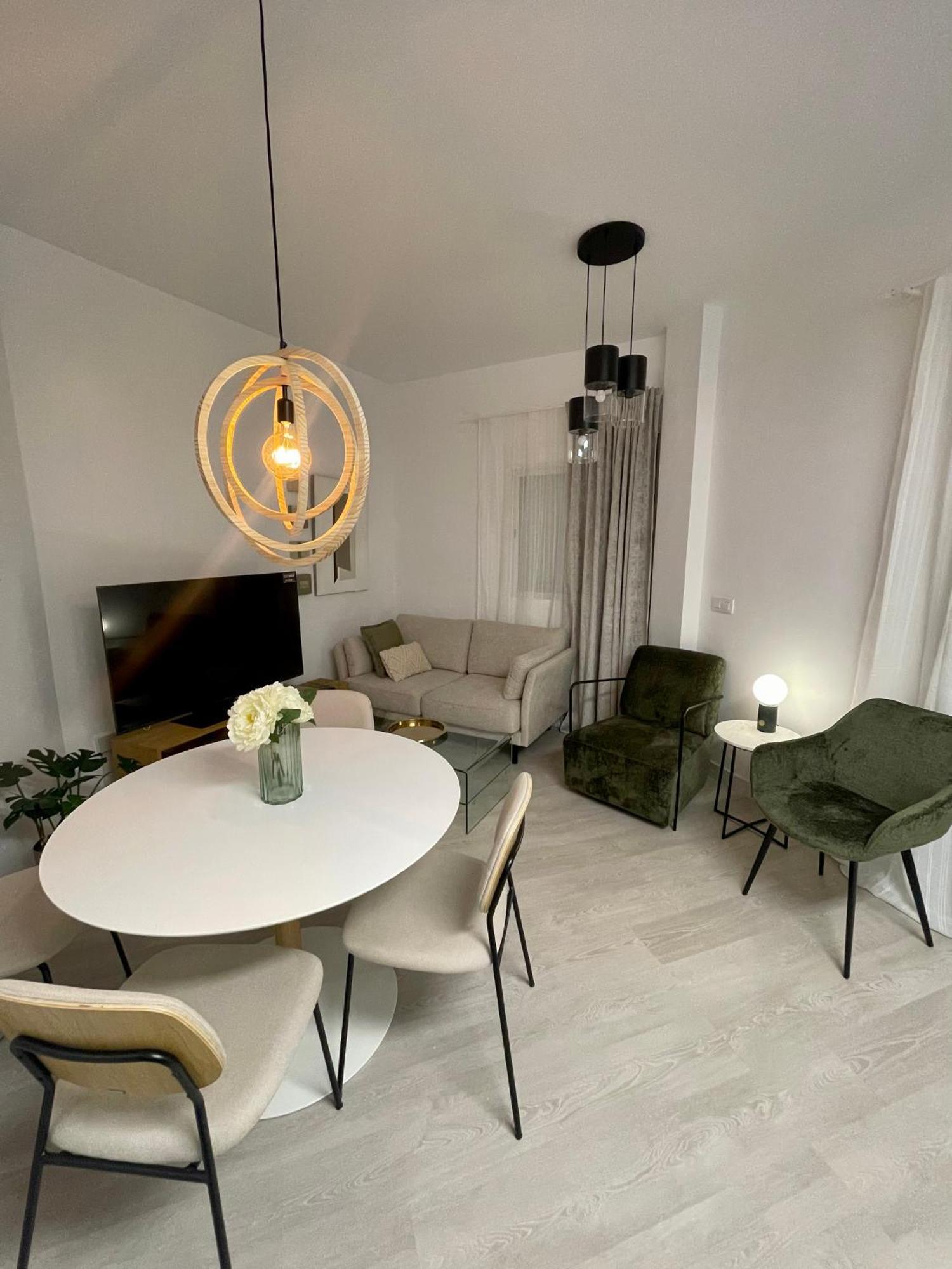 Historical Centre! Private Terrace & Gym-near Public Parking Malaga