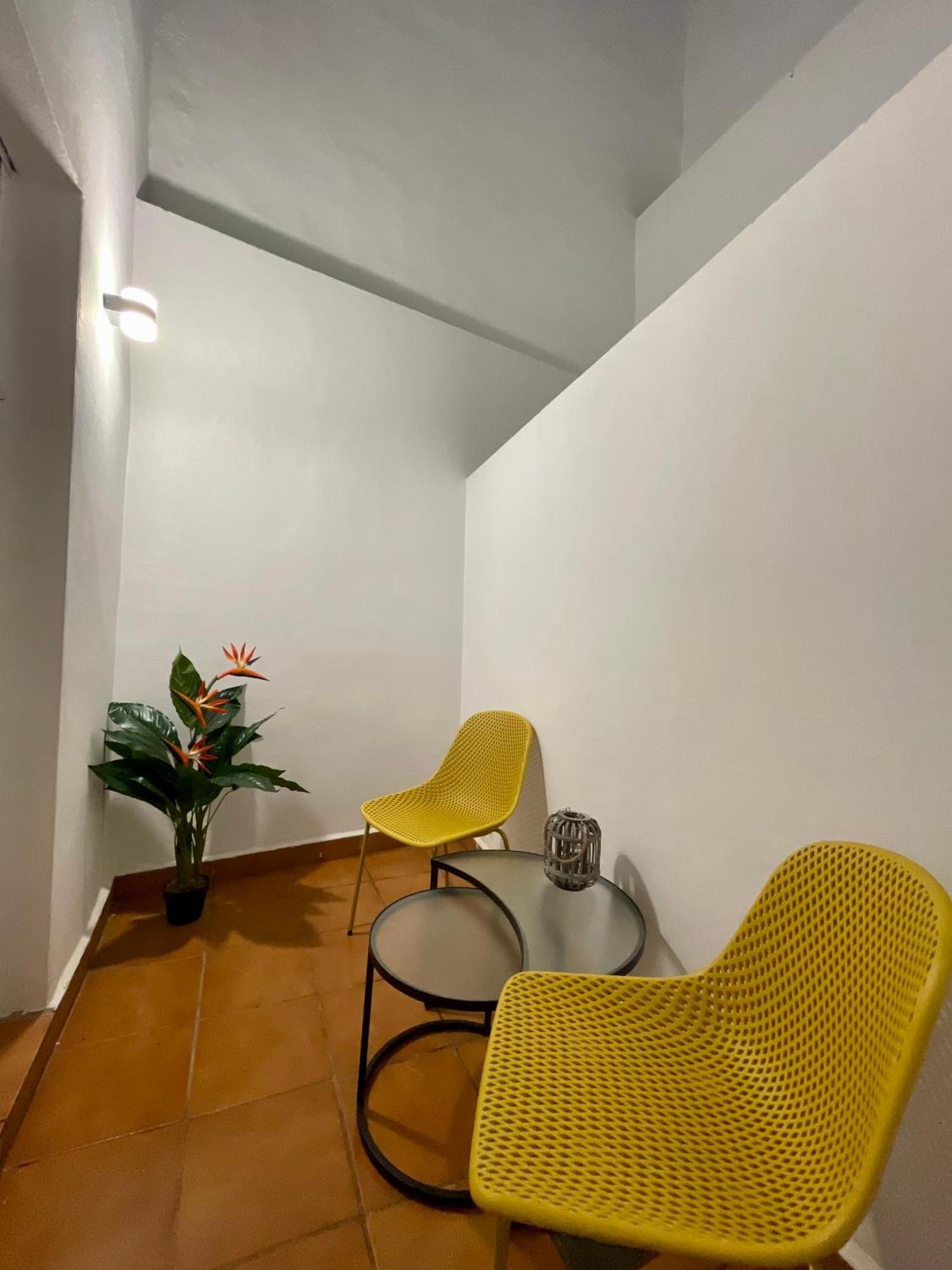 Historical Centre! Private Terrace & Gym-near Public Parking *