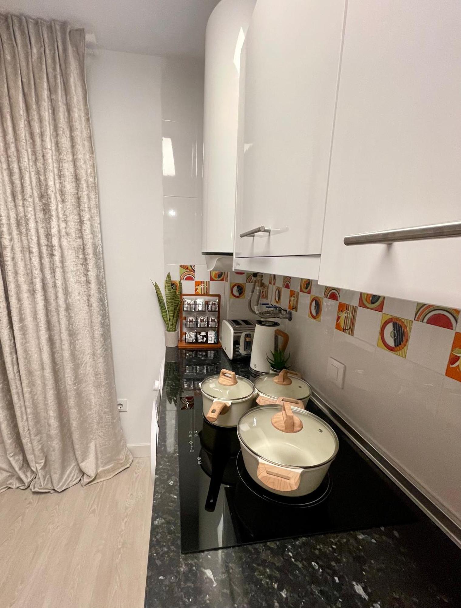 Apartment Historical Centre! Private Terrace & Gym-near Public Parking Malaga