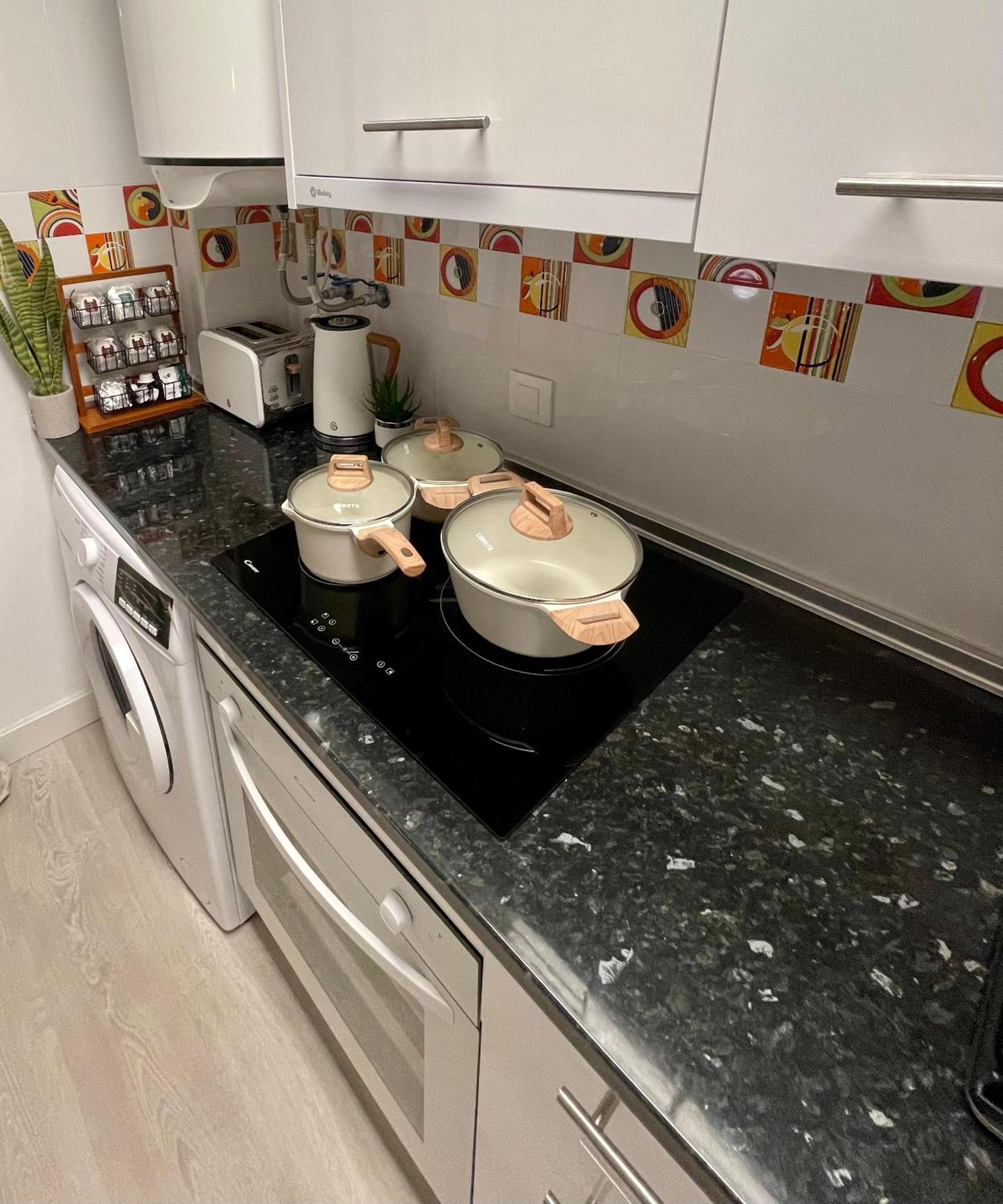 Historical Centre! Private Terrace & Gym-near Public Parking *