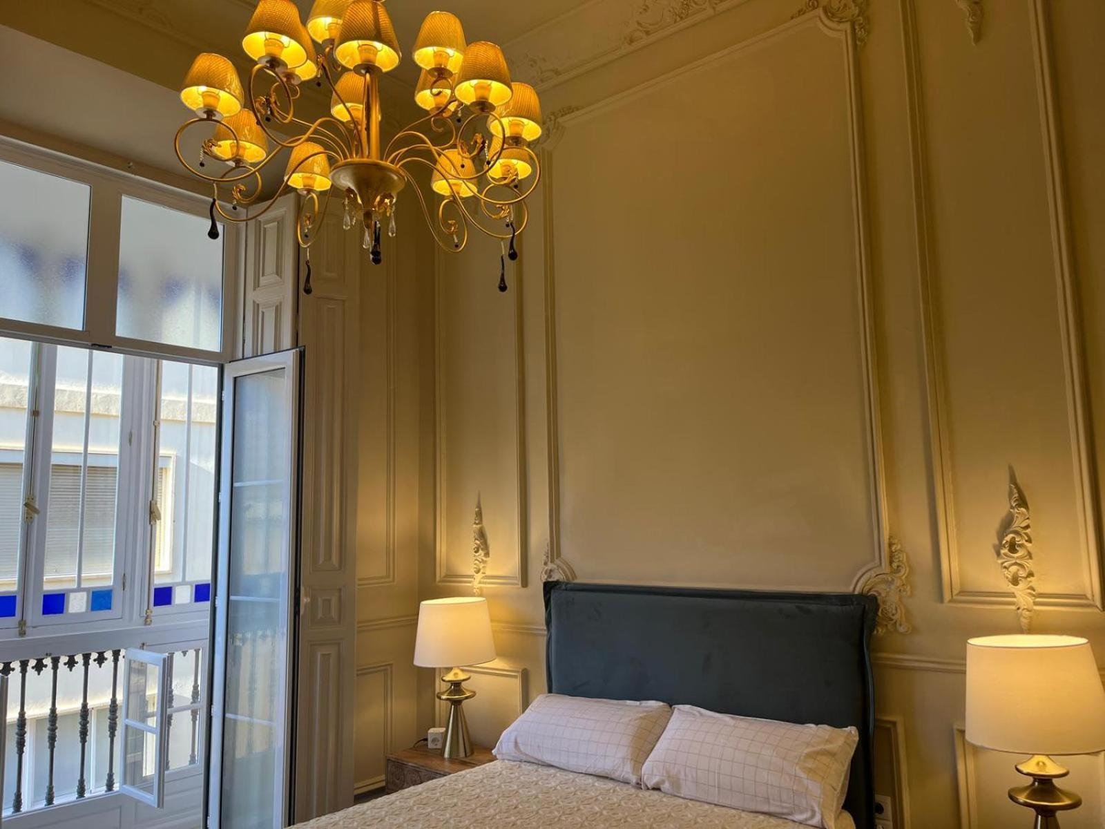 Loles De Cisneros Catedral Appartement