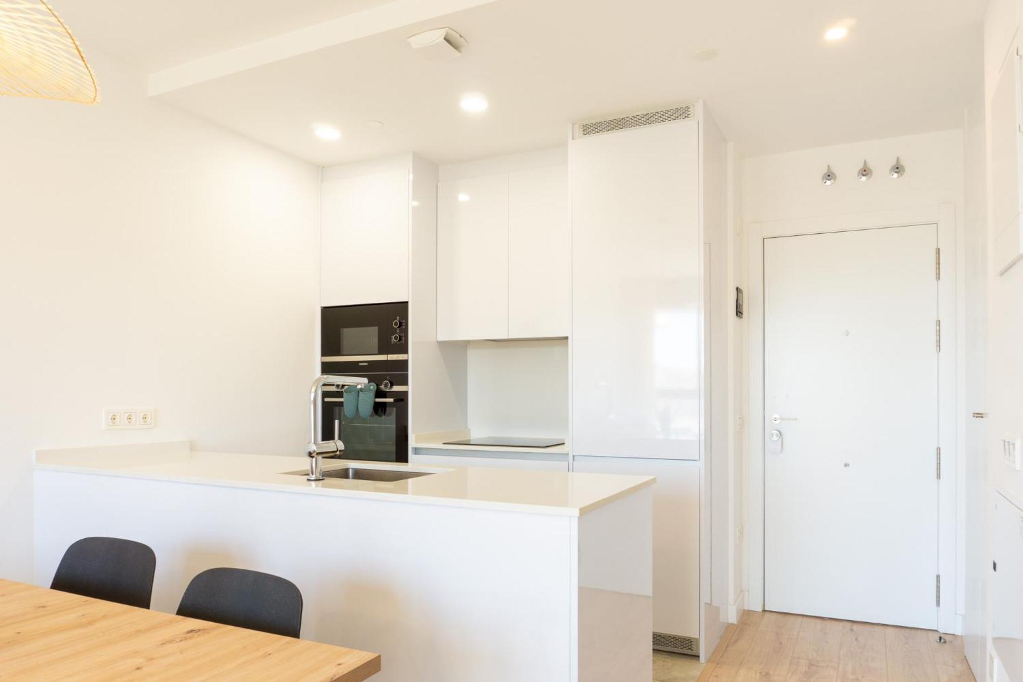 Urban Sky Tower 2 Center Apartment Malaga