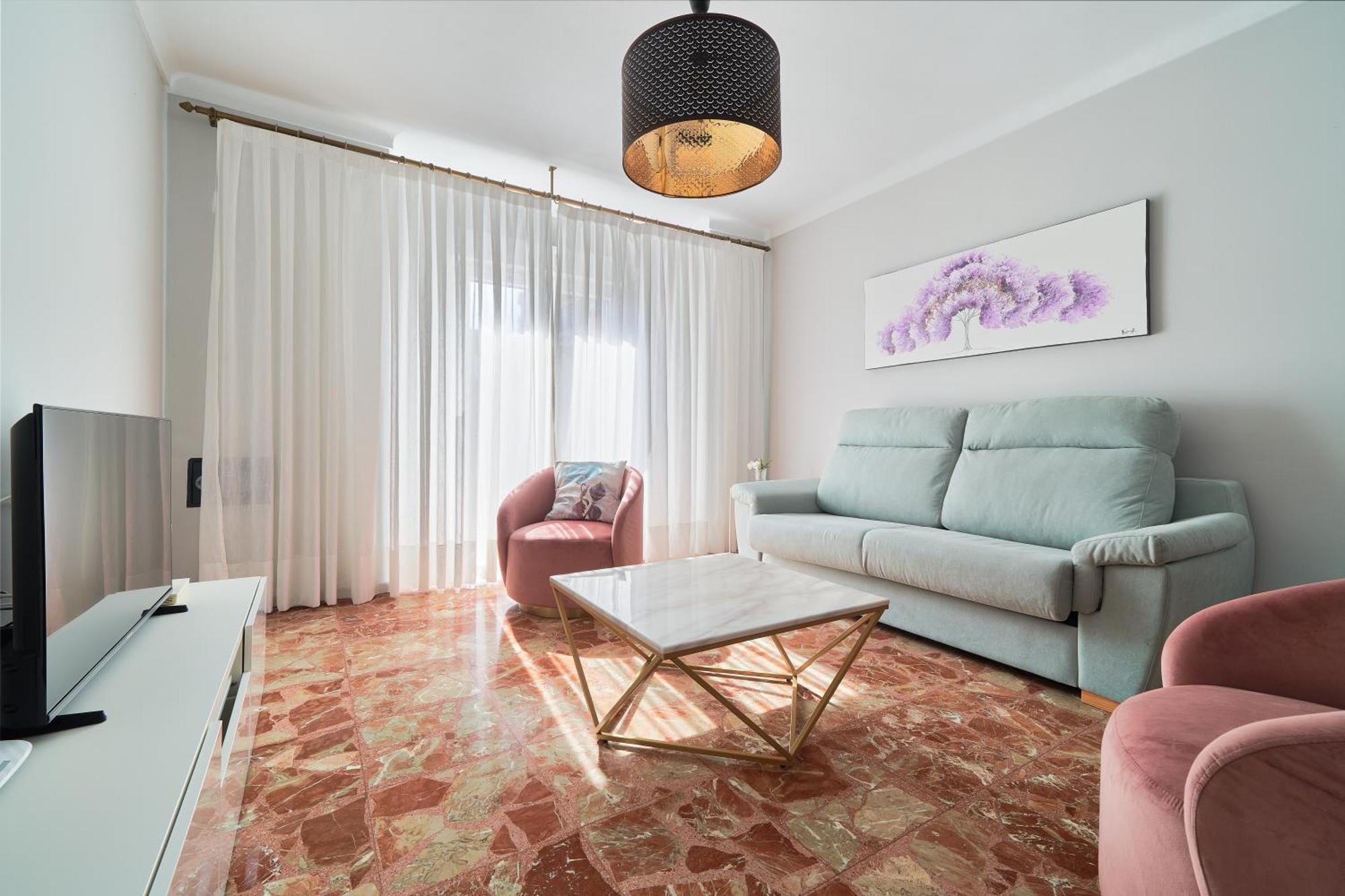 Apartment Sun-kissed Getaway Málaga