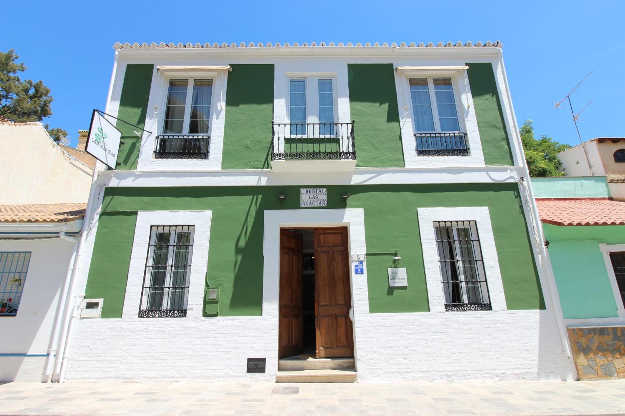 Acacias Restaurante Pensión