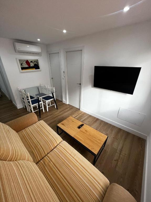 Premium Living Train Station * Malaga