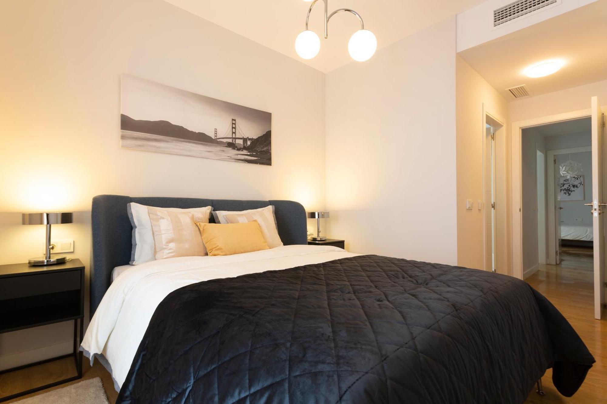 Apartamento Con Vistas En Paseo De Reding By Rent Me Appartement *