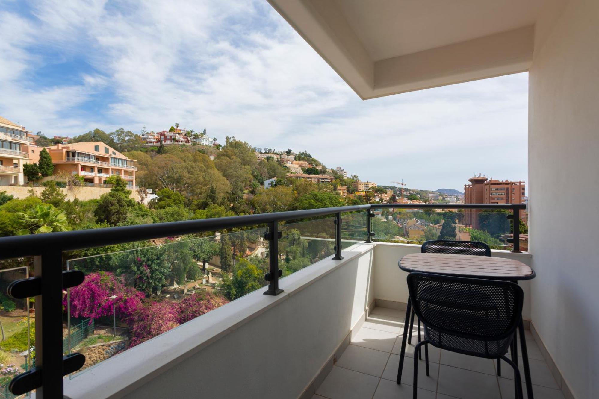 Appartement Apartamento Con Vistas En Paseo De Reding By Rent Me