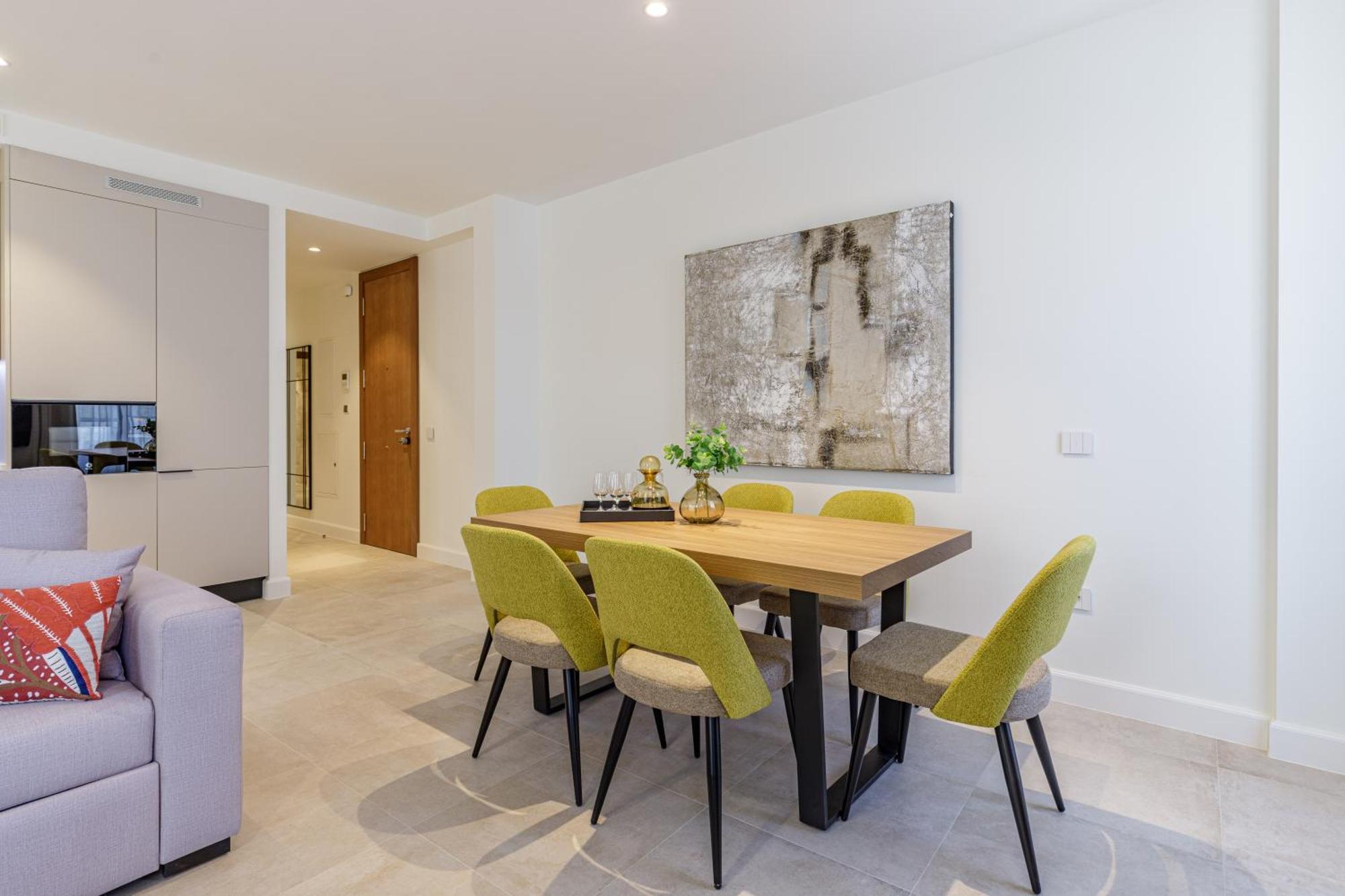 Plaza Del Siglo & Boutique By Caleta Homes * Malaga