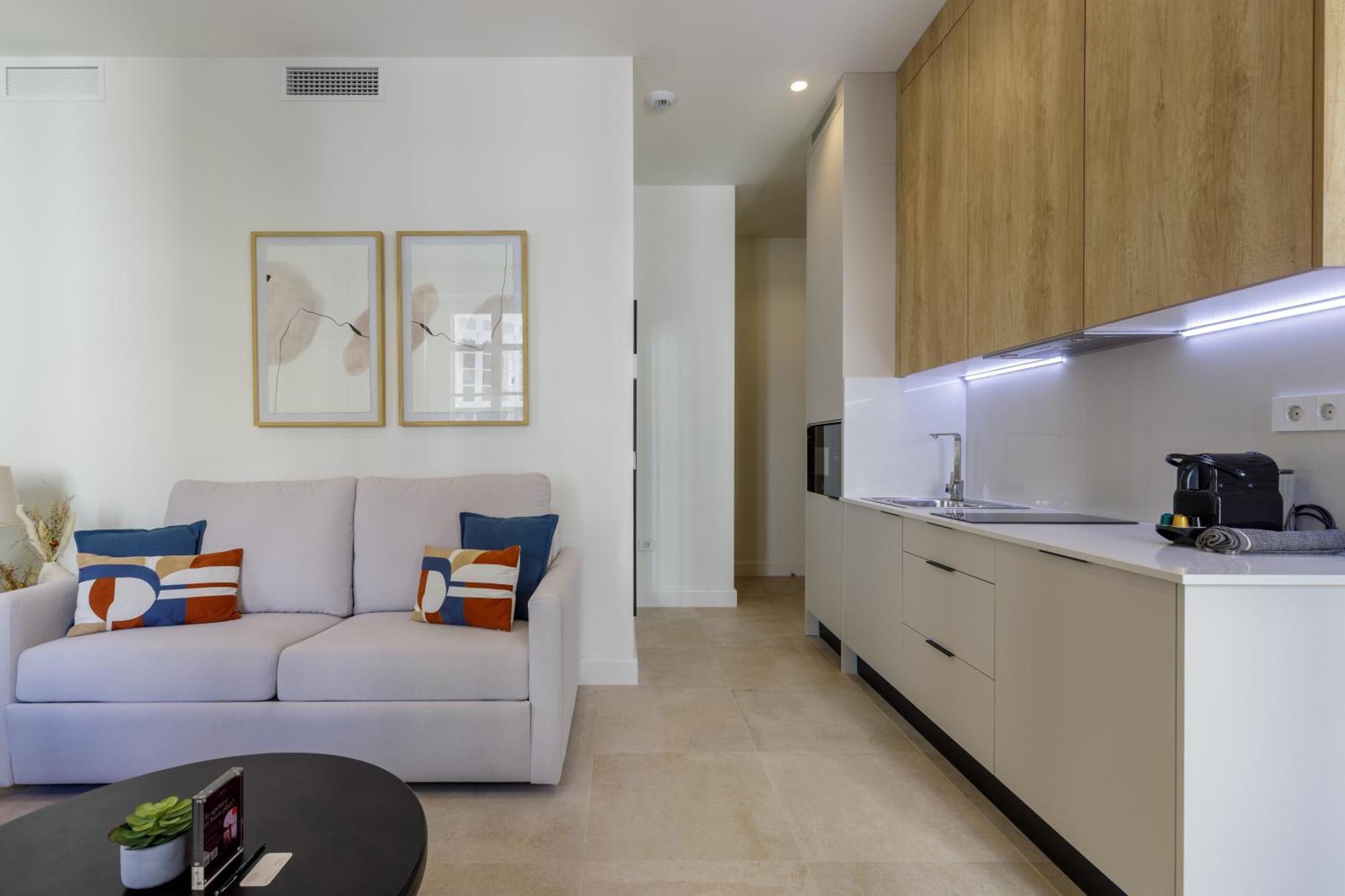 Plaza Del Siglo & Boutique By Caleta Homes