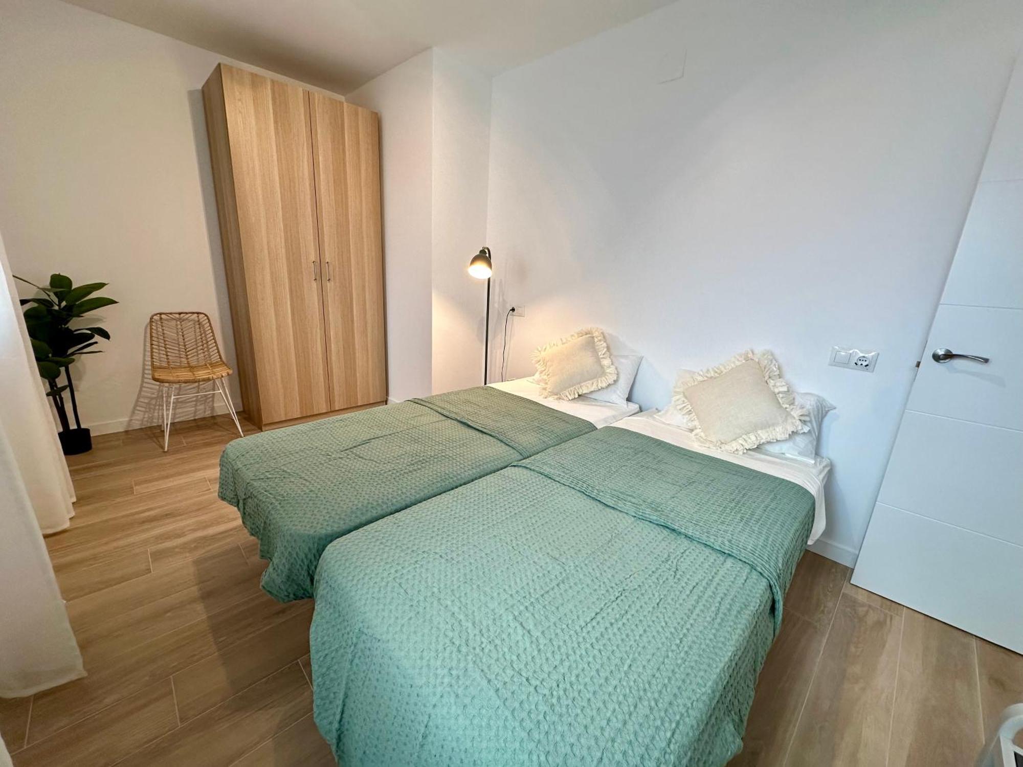 Atico Con Solarium Y Bbq Cerca Del Centro 6 Pax * Malaga