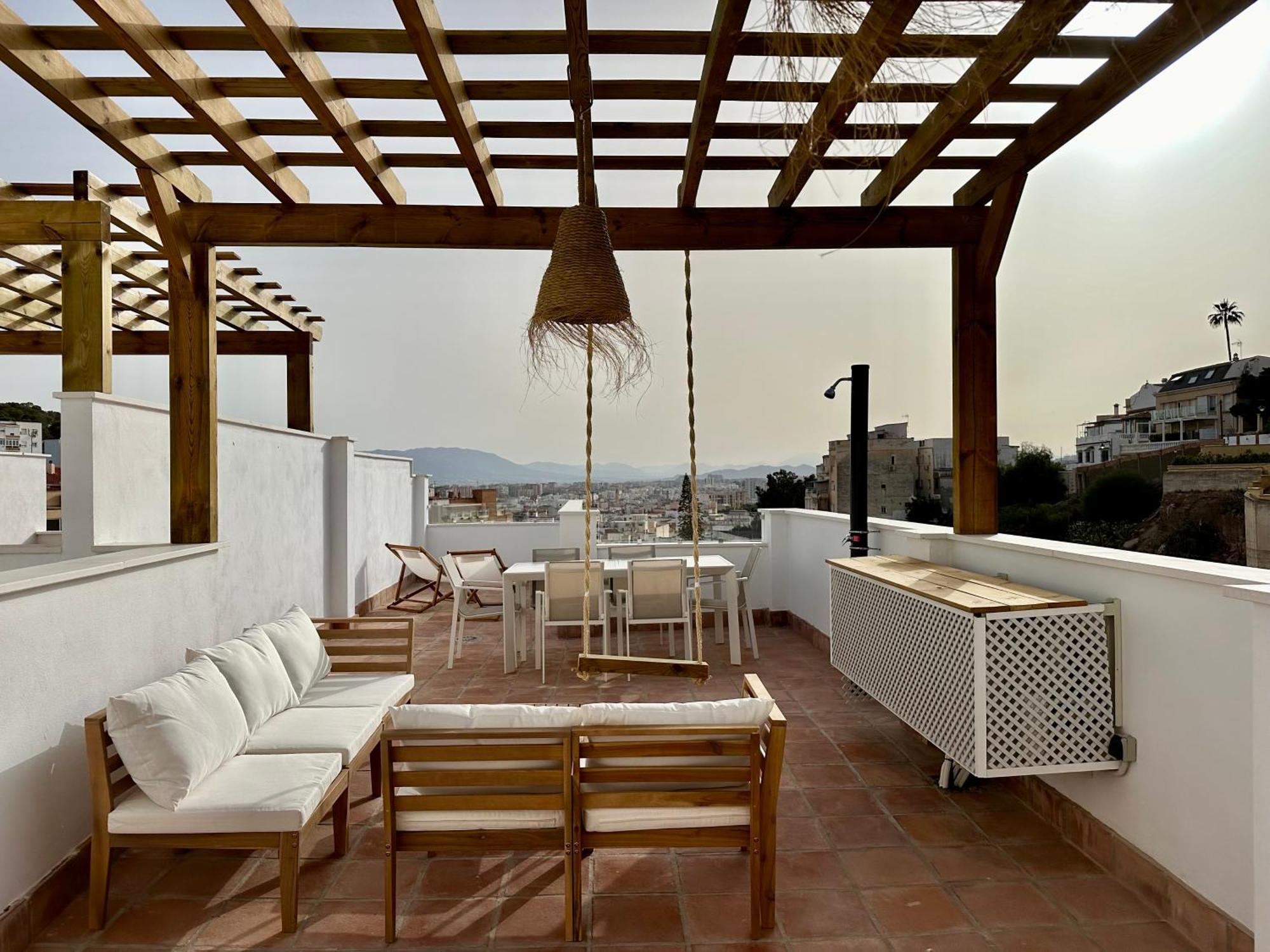 Atico Con Solarium Y Bbq Cerca Del Centro 6 Pax Apartment *