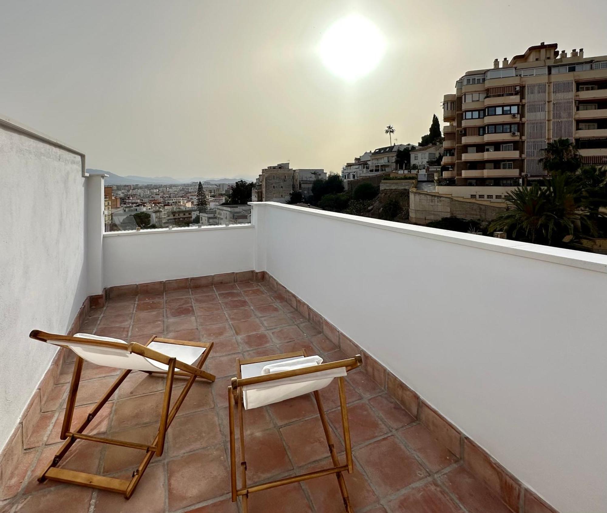 Atico Con Solarium Y Bbq Cerca Del Centro 6 Pax Apartment