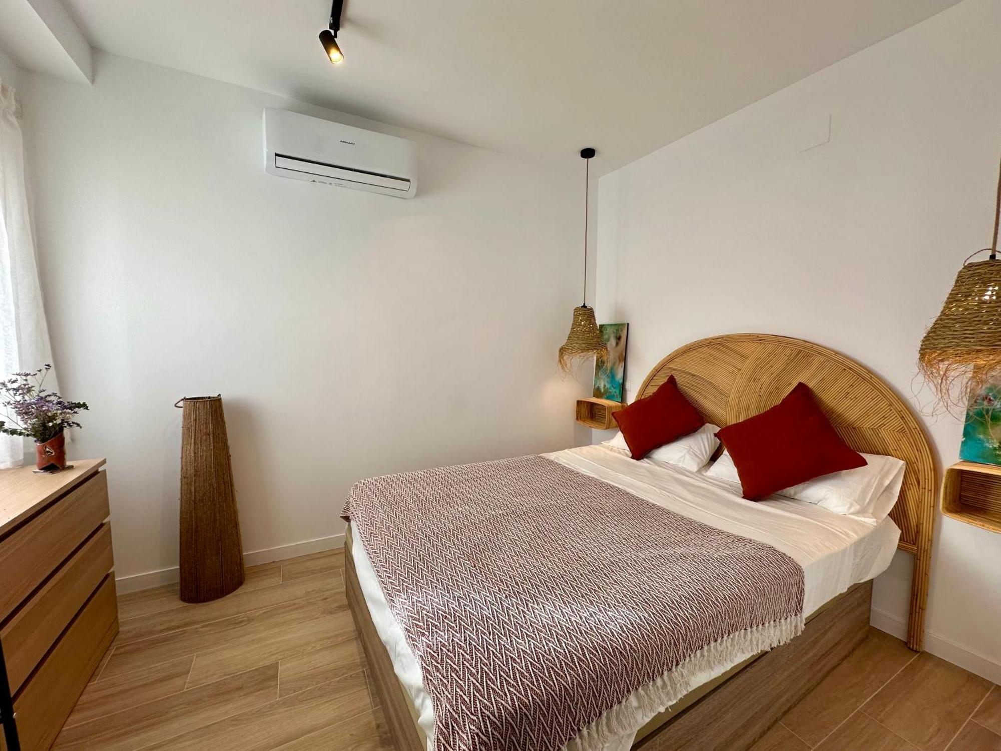 Apartment Atico Con Solarium Y Bbq Cerca Del Centro 6 Pax