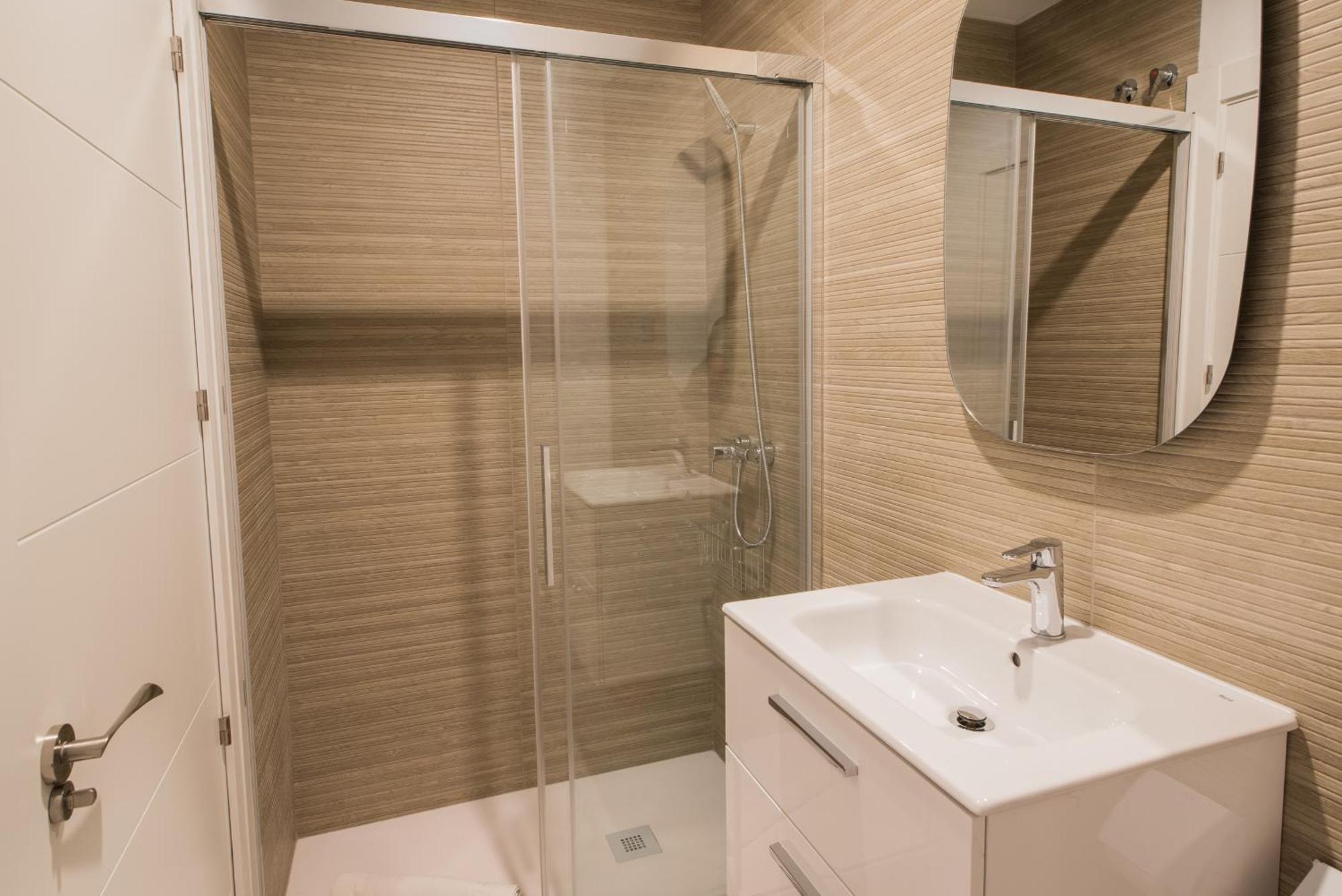 Cozy Modern Flat Terrace 2 Bedrooms 2 Bathrooms Appartement *