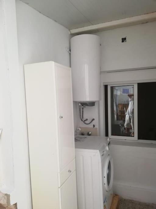 Lejlighed Casa Familiar Patio Y 2 Banos Con Aire Acondicionado Málaga