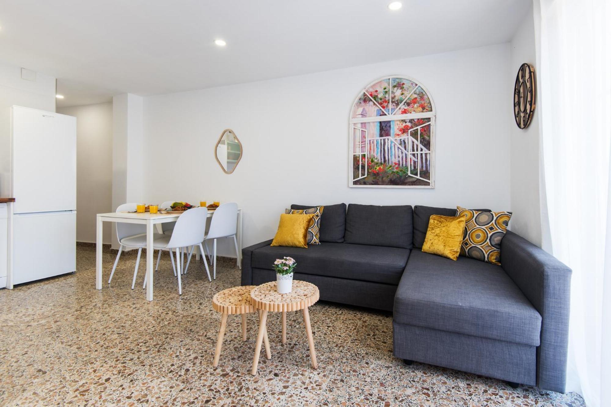 Street Art Fantasy 1 Apartment