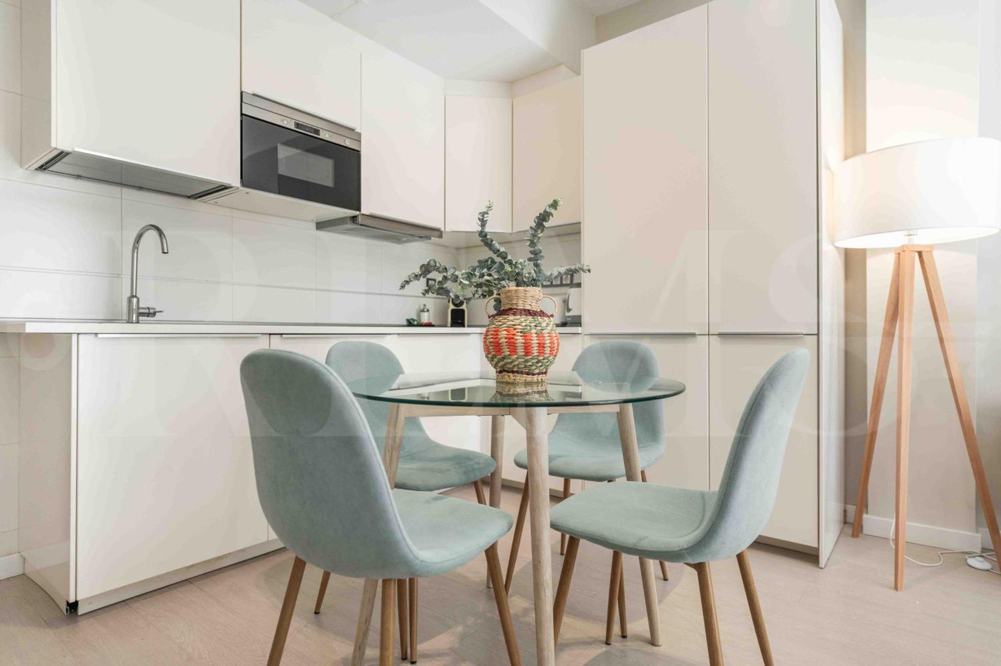 Apartamento Adorable Flat With Private Parking In The Center By Rems *