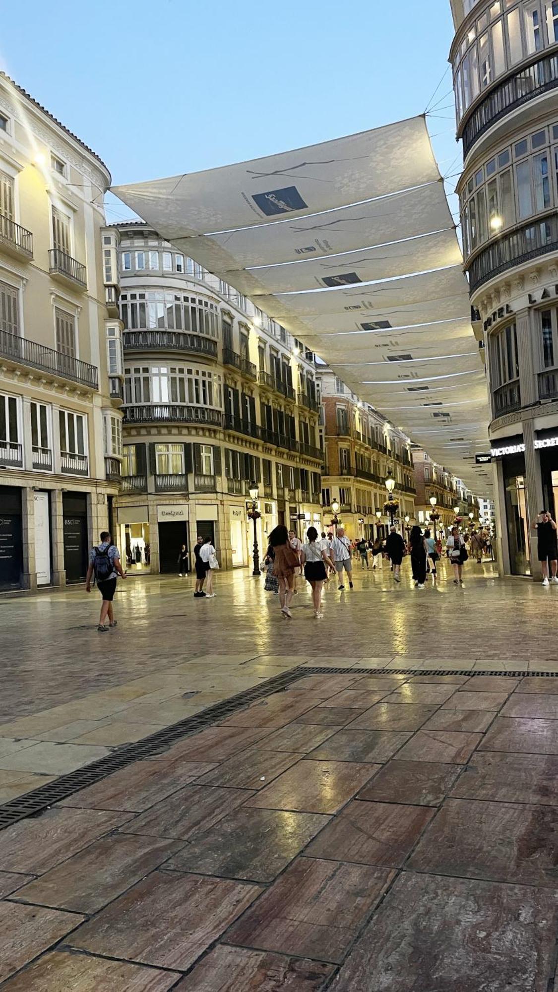 El Beso Del Mar * Málaga