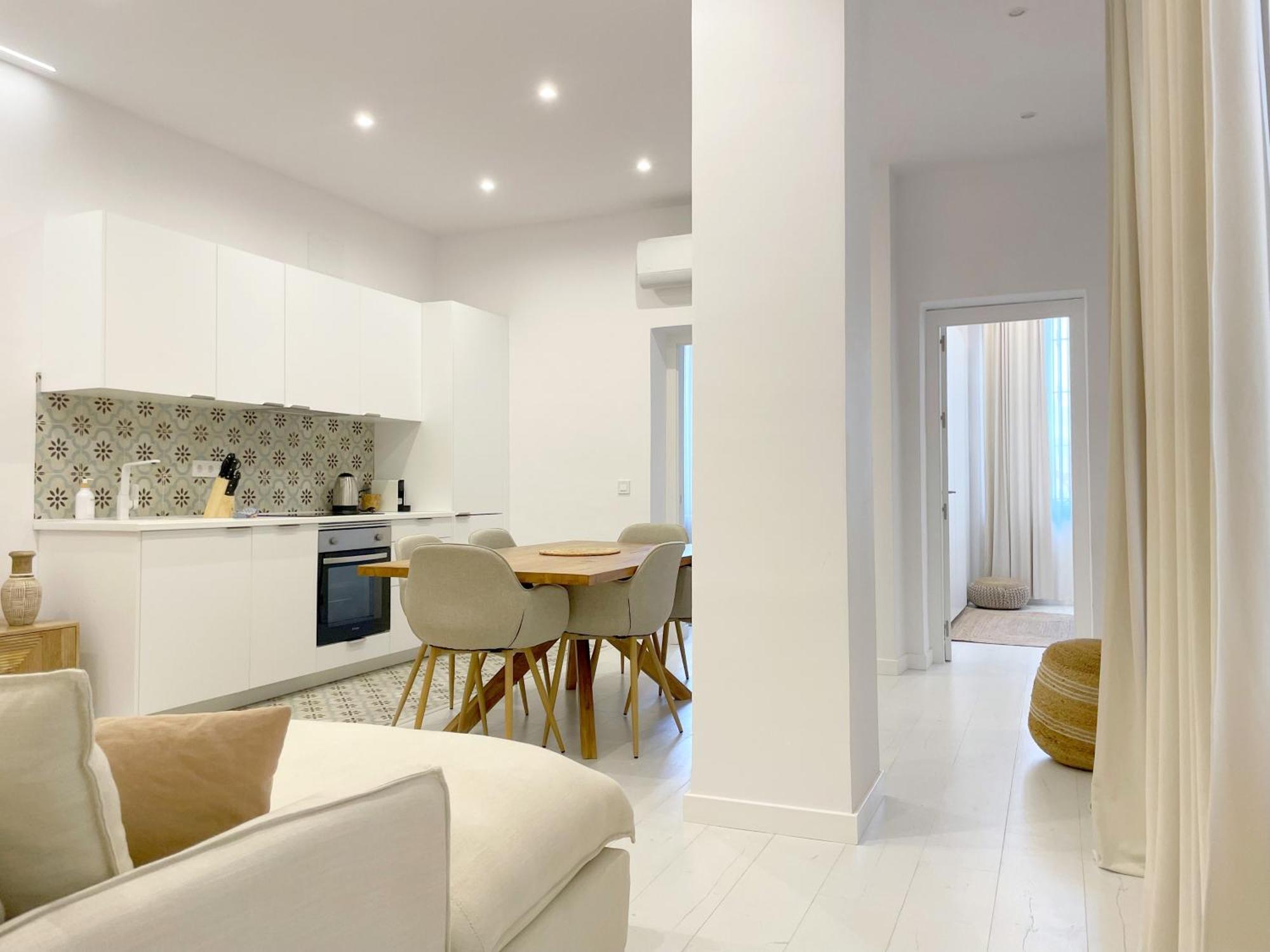 Appartamento Piso Con Patio, 3 Habitaciones, En La Goleta