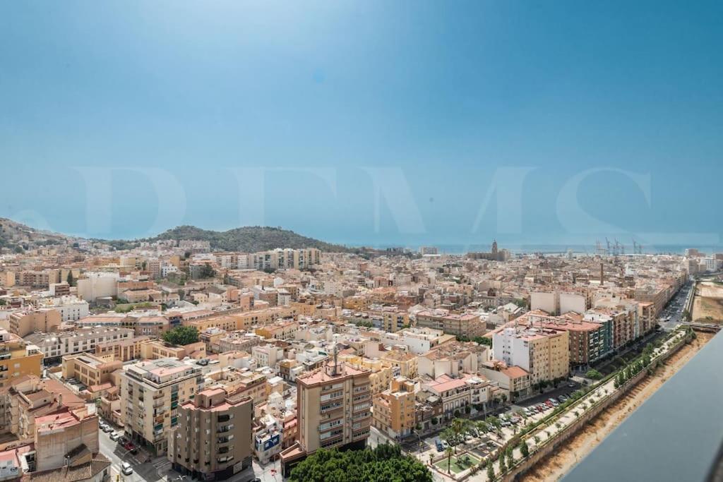Appartement Unique Views From The 21st Floor & Terrace By Rems Málaga
