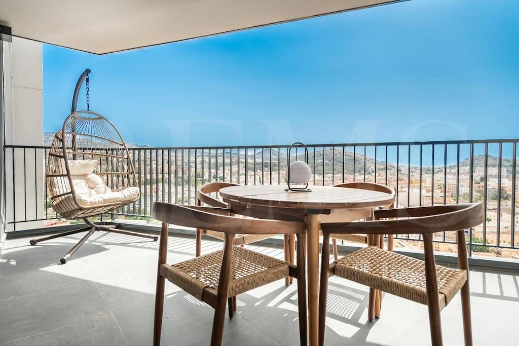 Unique Views From The 21st Floor & Terrace By Rems Appartement