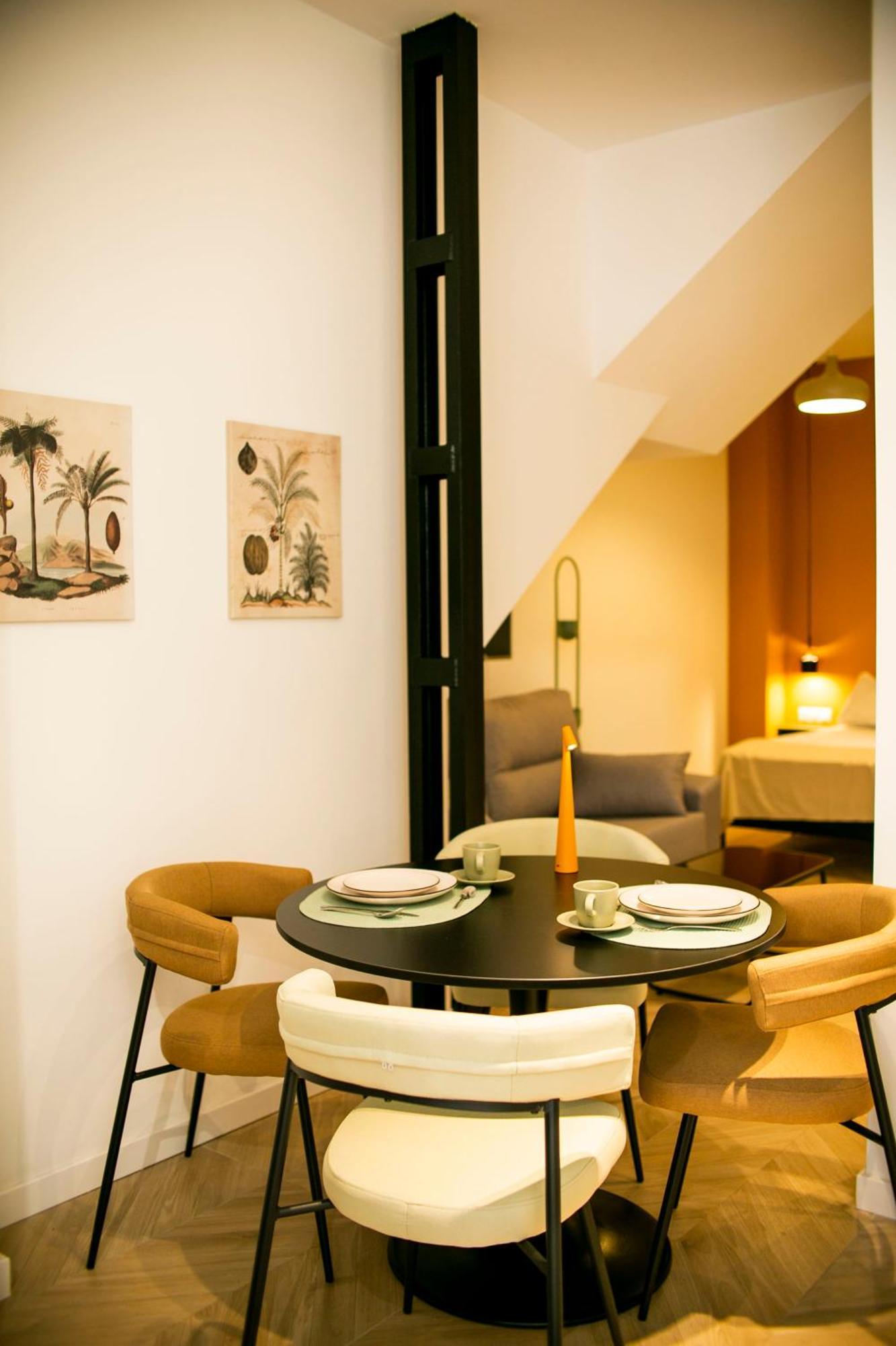 Casa Lyrata Comfort & Design