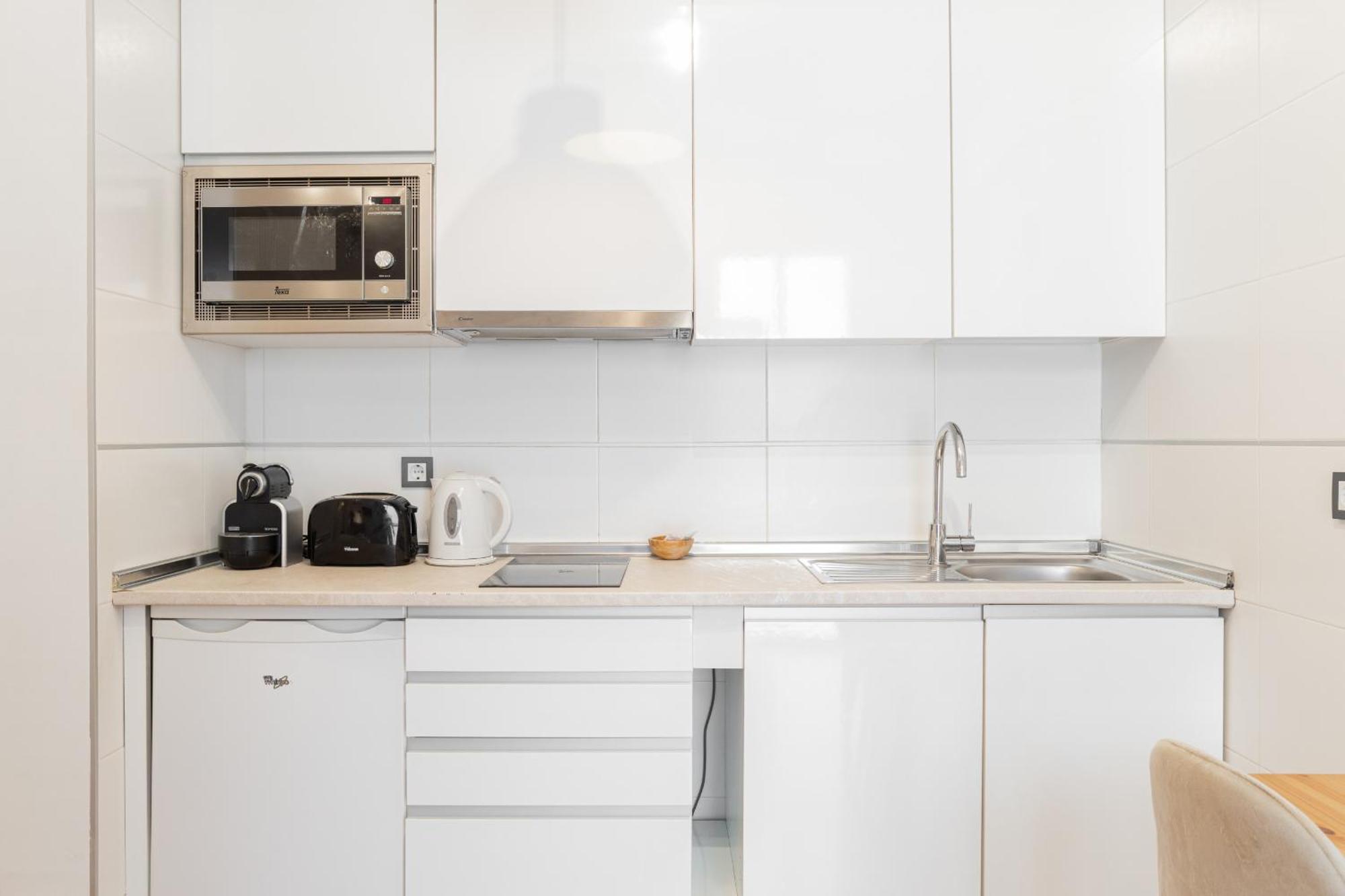 C15 - Charming Modern In The Centre Apartamento *