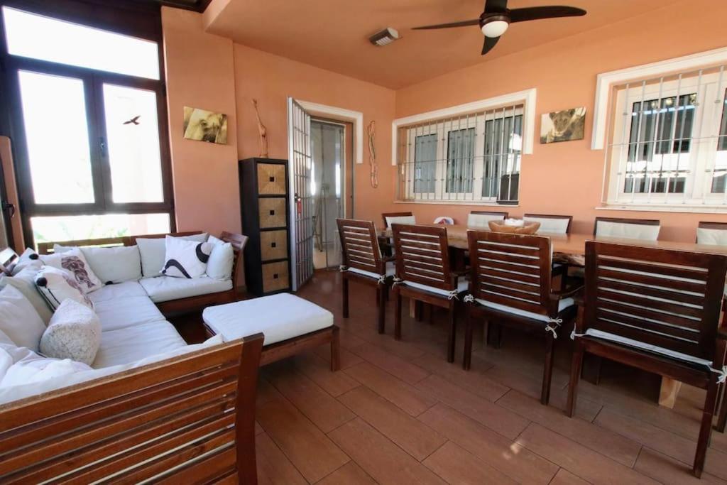 Tess Andalusian Sun Holiday home *