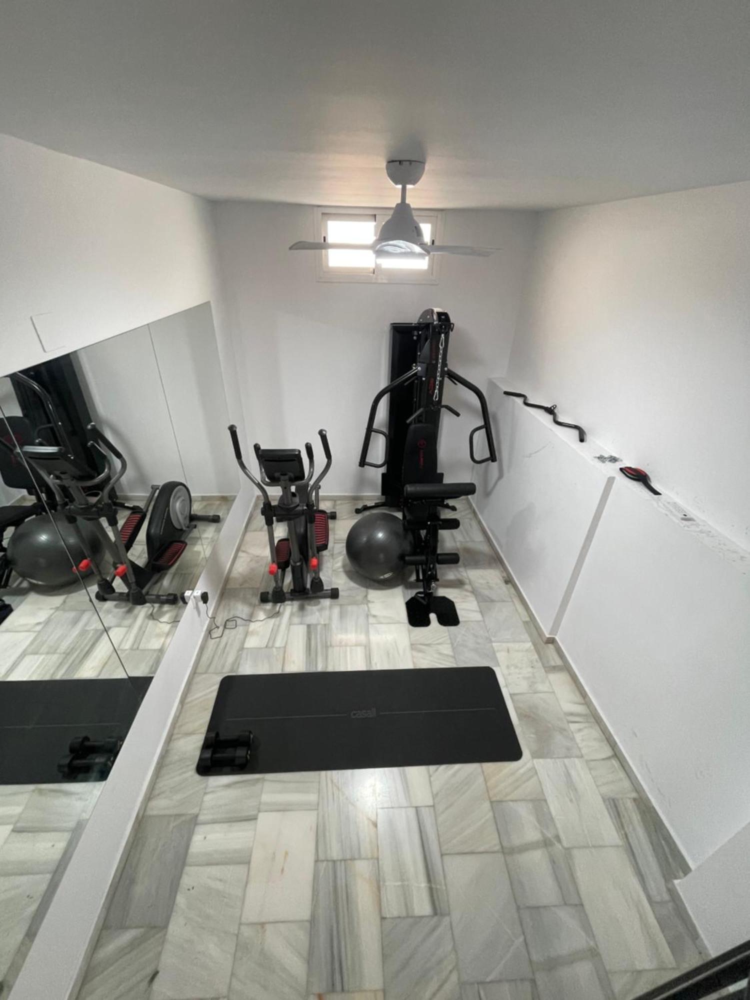 Historical Centre! Private Terrace & Gym-near Public Parking Apartment