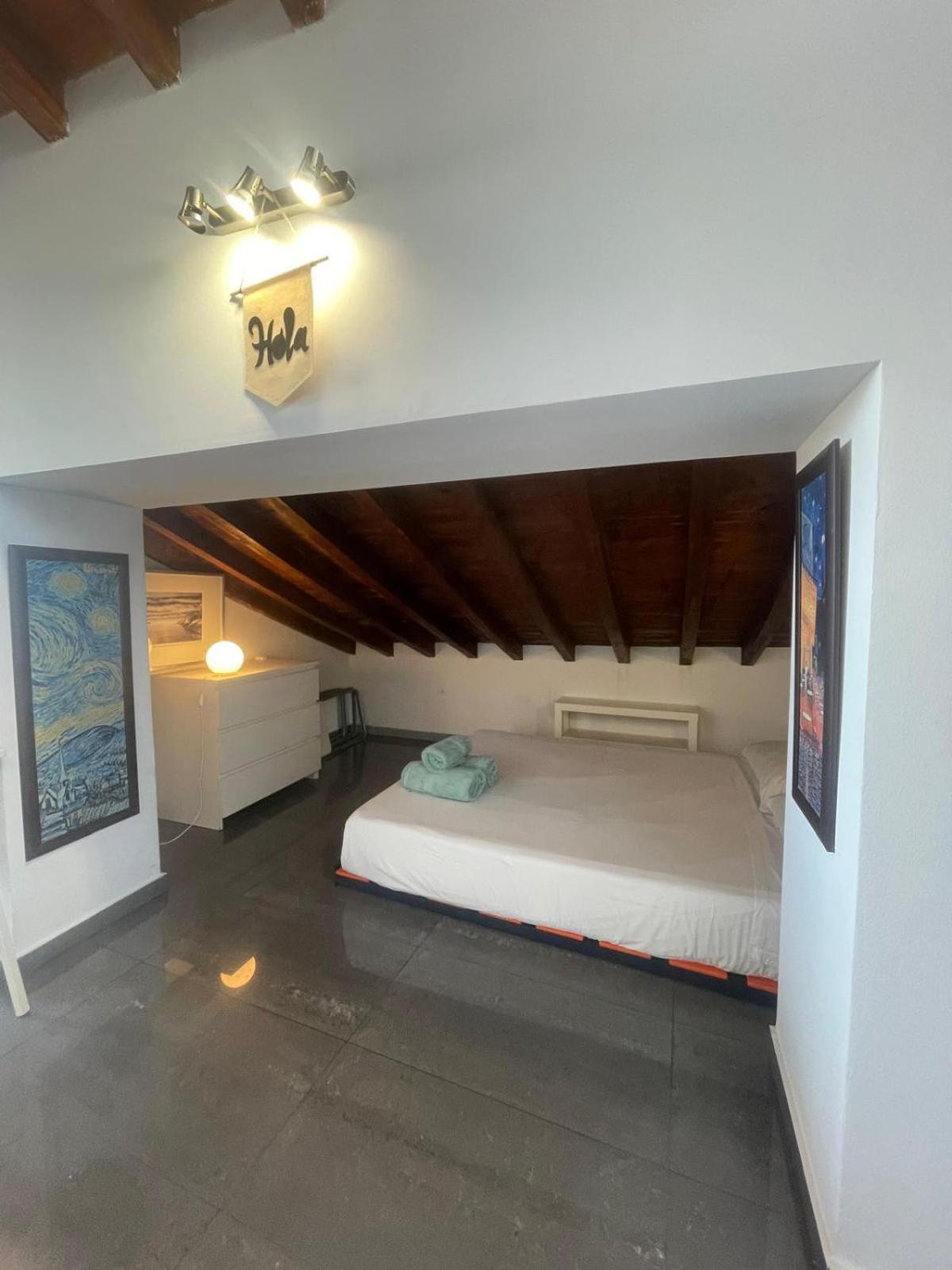 -malagasunapts- Private Terrace Apartment