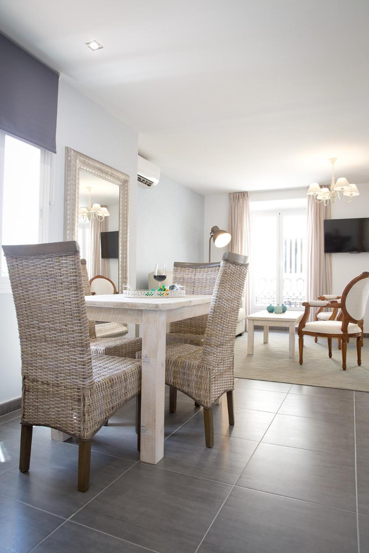 Holidays2malaga Dos Aceras In Old Town & High Speed Wifi Lejlighed