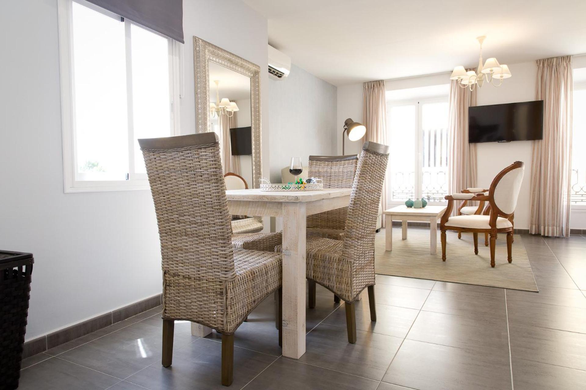 Lejlighed Holidays2malaga Dos Aceras In Old Town & High Speed Wifi *