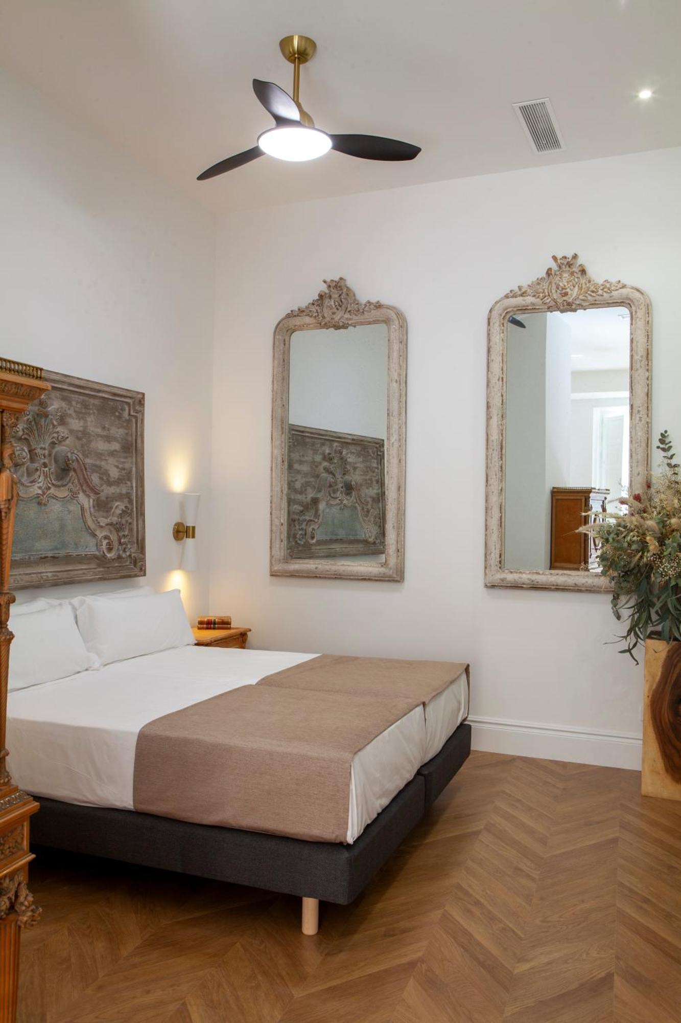Pries Homes - Center