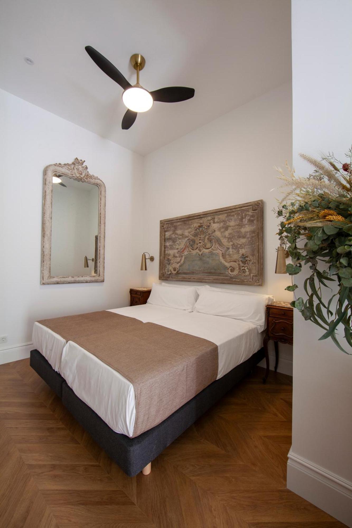 Pries Homes - Center