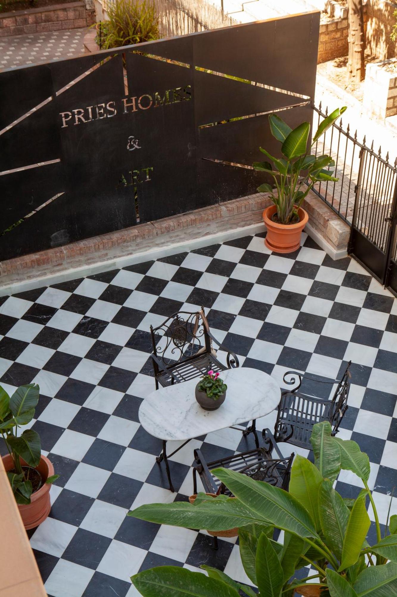 Pries Homes - Little Lotus Málaga