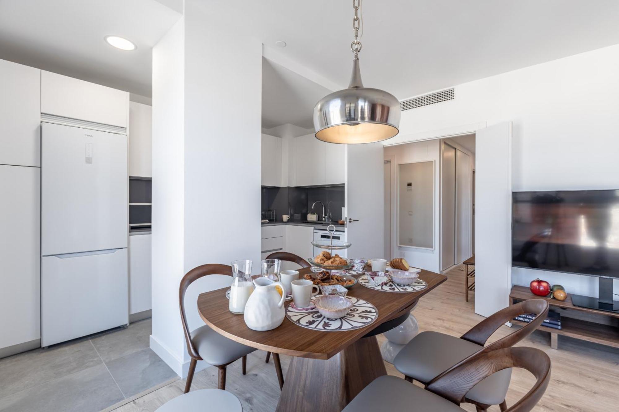 Apartamento Skyline 9 Pool & Parking Free Málaga