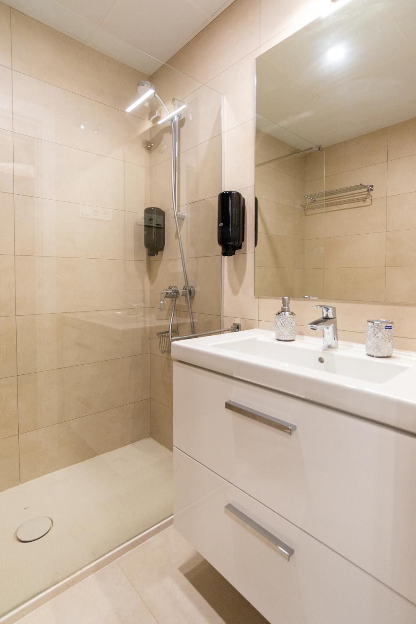 Skyline Vi Pool & Coworking By Ele Apartment Malaga