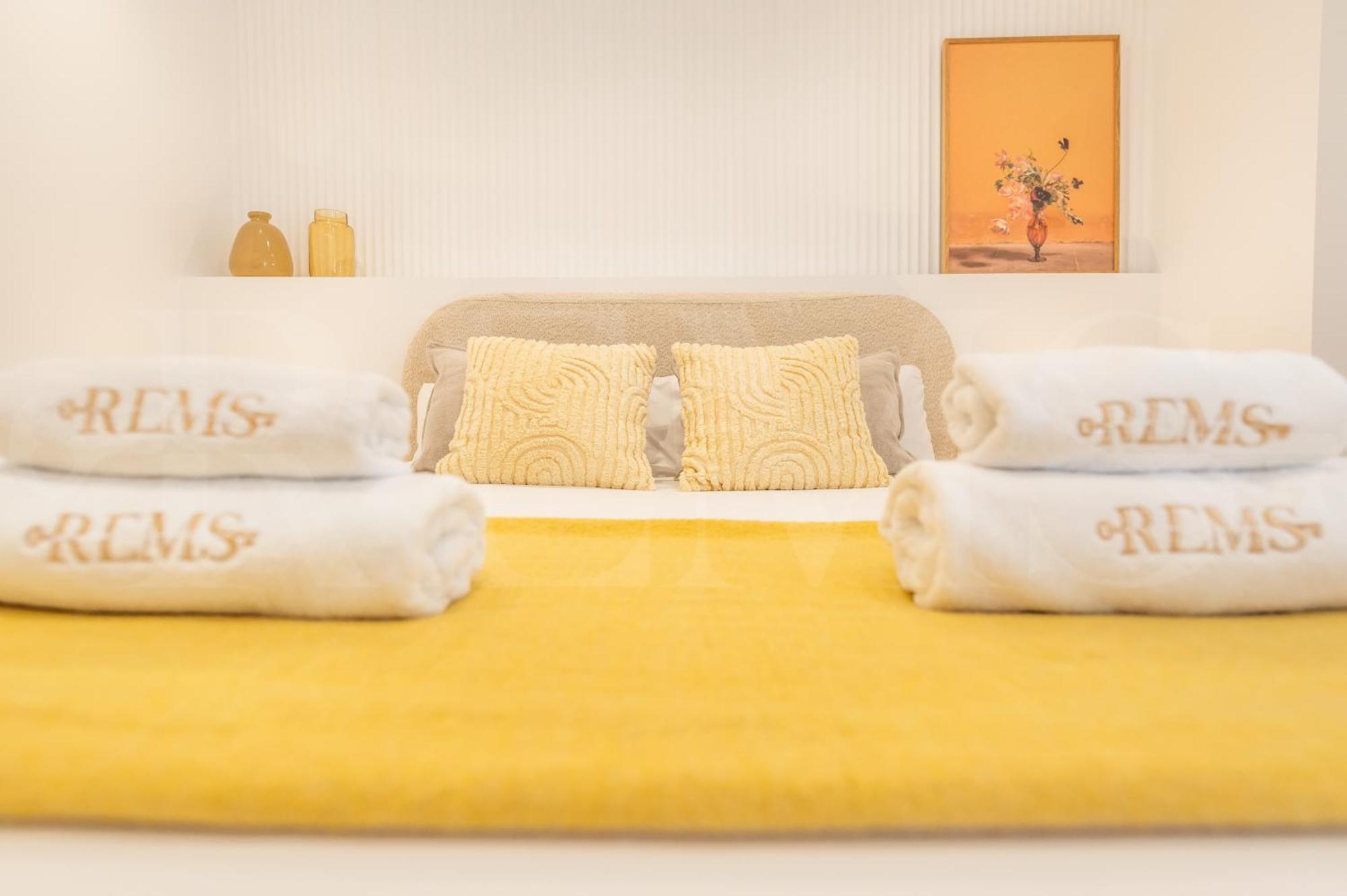 Charming With Private Patio By Rems Málaga