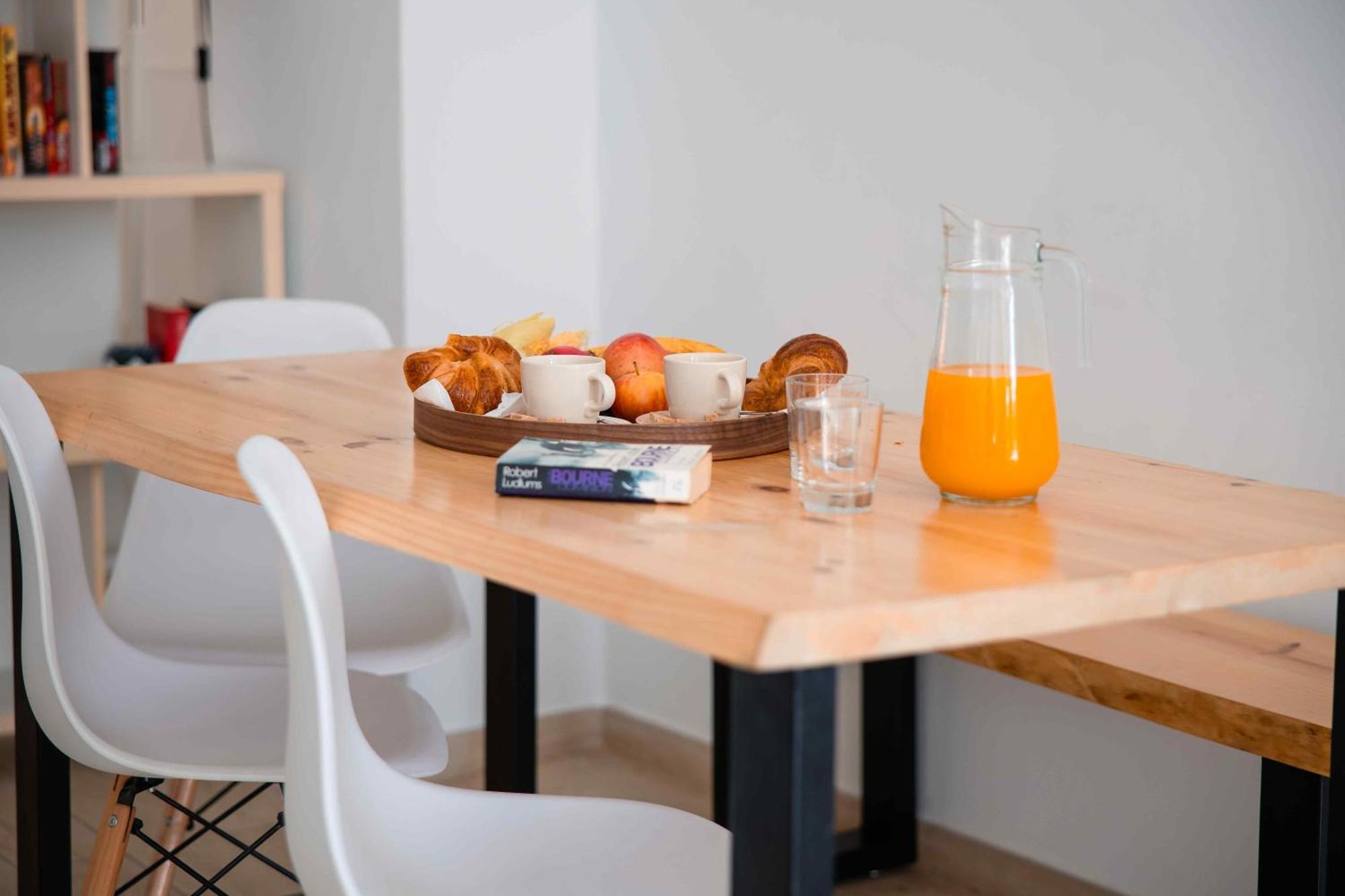 Claveles By Lets Appartement *