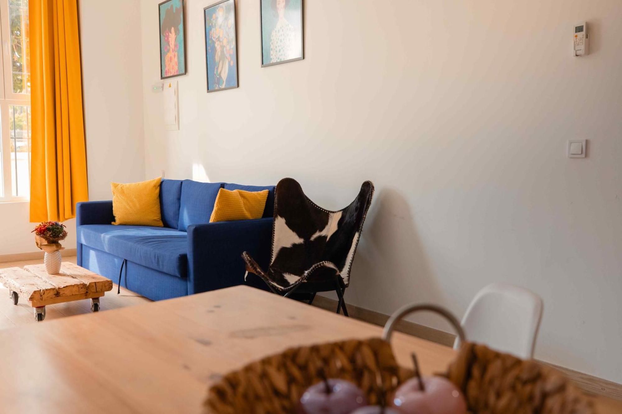 Claveles By Lets Appartement